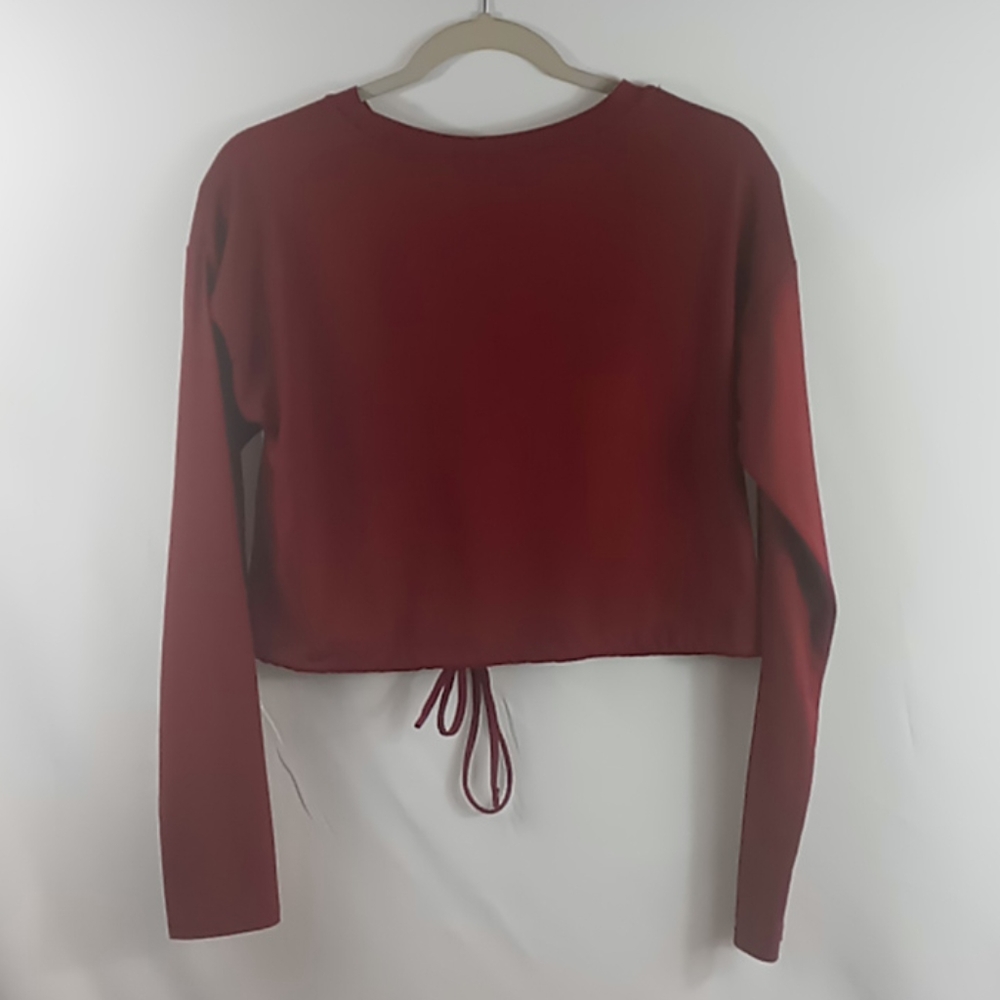 Womens size crop top medium - Picture 2 of 2